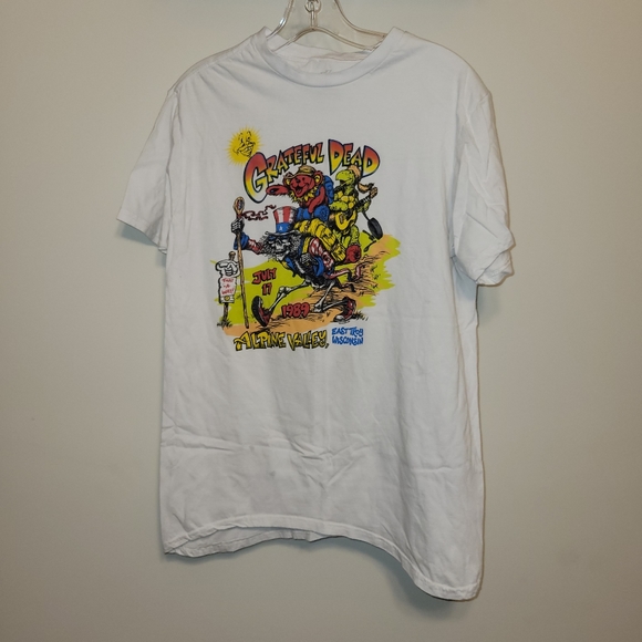 Grateful Dead Tee Shirt East Troy Wisconsin - From 2018 Not Vintage Size Medium - Picture 2 of 5